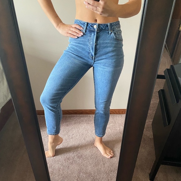 Forever 21 Jeans - Picture 2 of 5